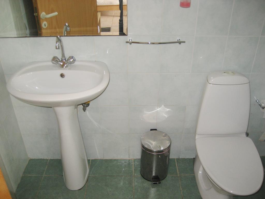 Lykavitos Apartments Никозия Стая снимка